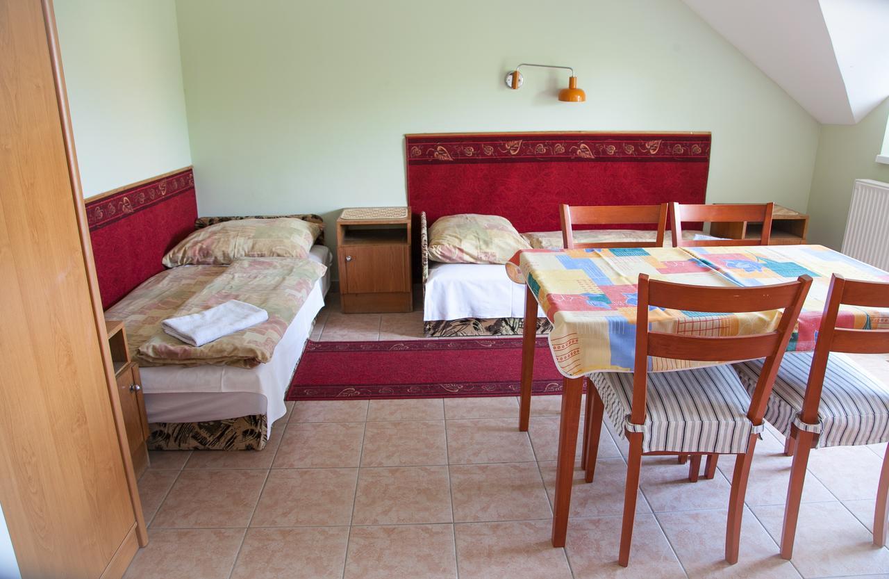Bed and Breakfast Izabella Panzio Hajdúszoboszló Exterior foto